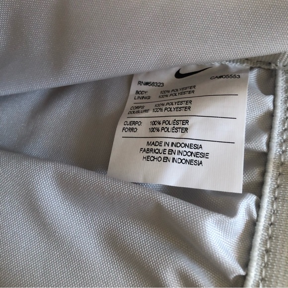 Nike ACG Backpack 32L Aysen Hiking Trail Bag 'Photon Dust' DV4054-100 - Picture 6 of 8